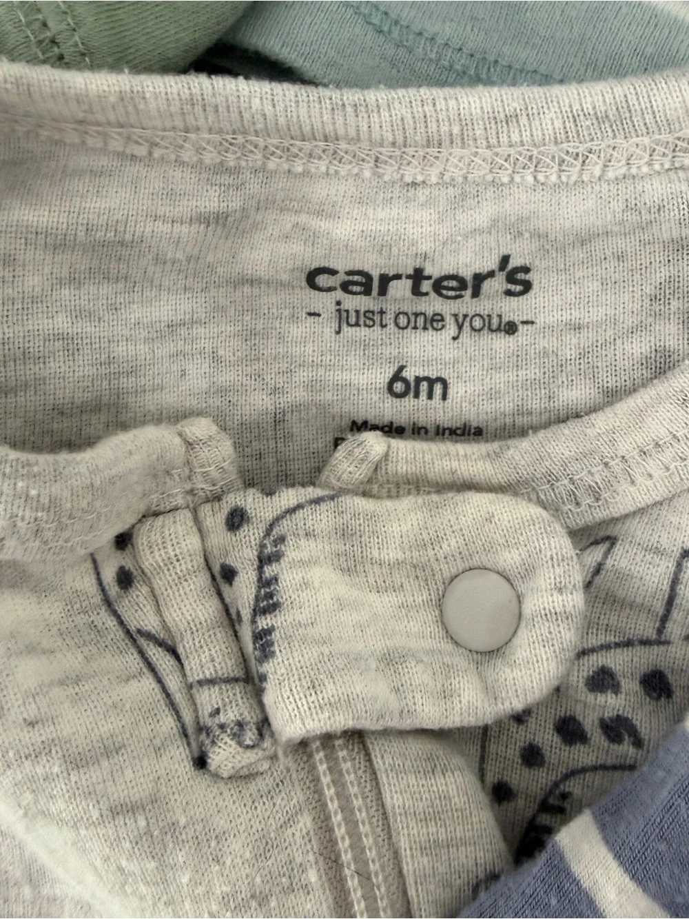 Carter's set of 6 Baby One piece footed sleepers pajamas size 6 months